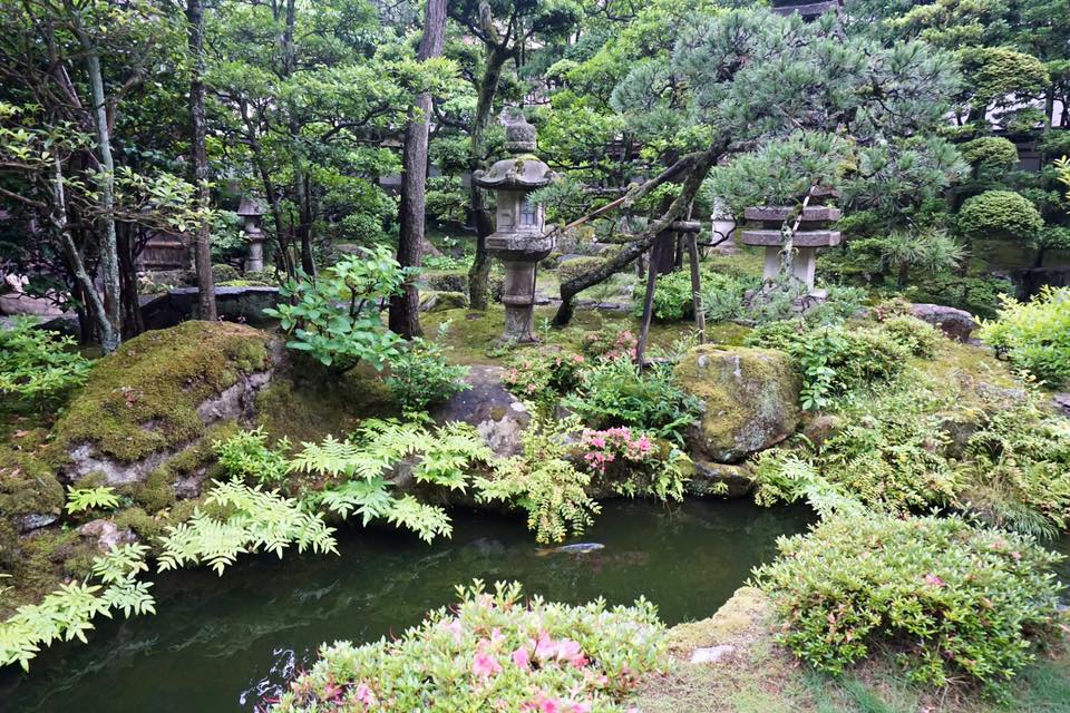 The gardens at Nishimuraya Honkan.