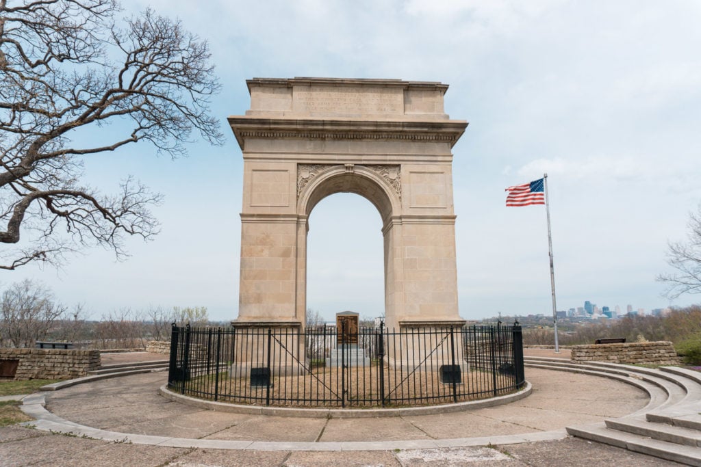 Rosedale Memorial Arch - Fun Things to do in Kansas City For Adults, Couples, and Families